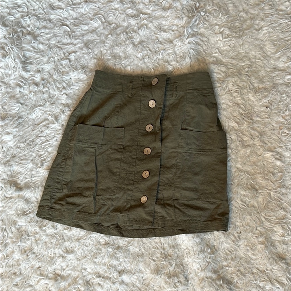 Green Hesperus skirt. ❤️